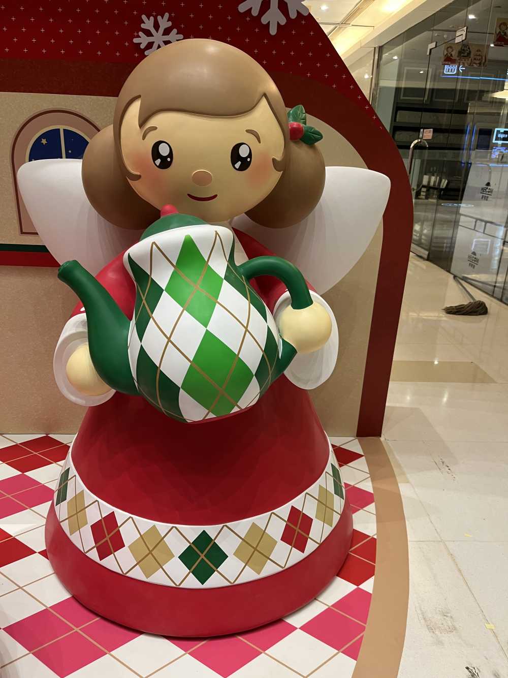 DBS Bank (Hong Kong) Ltd., BOCHK & Hang King Shopping Arcade