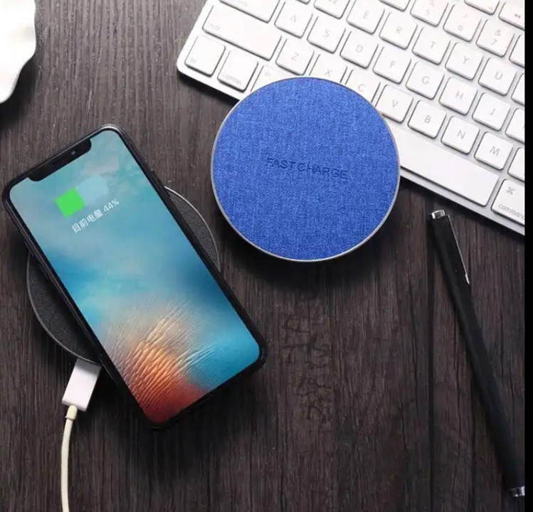 超薄無線充電器