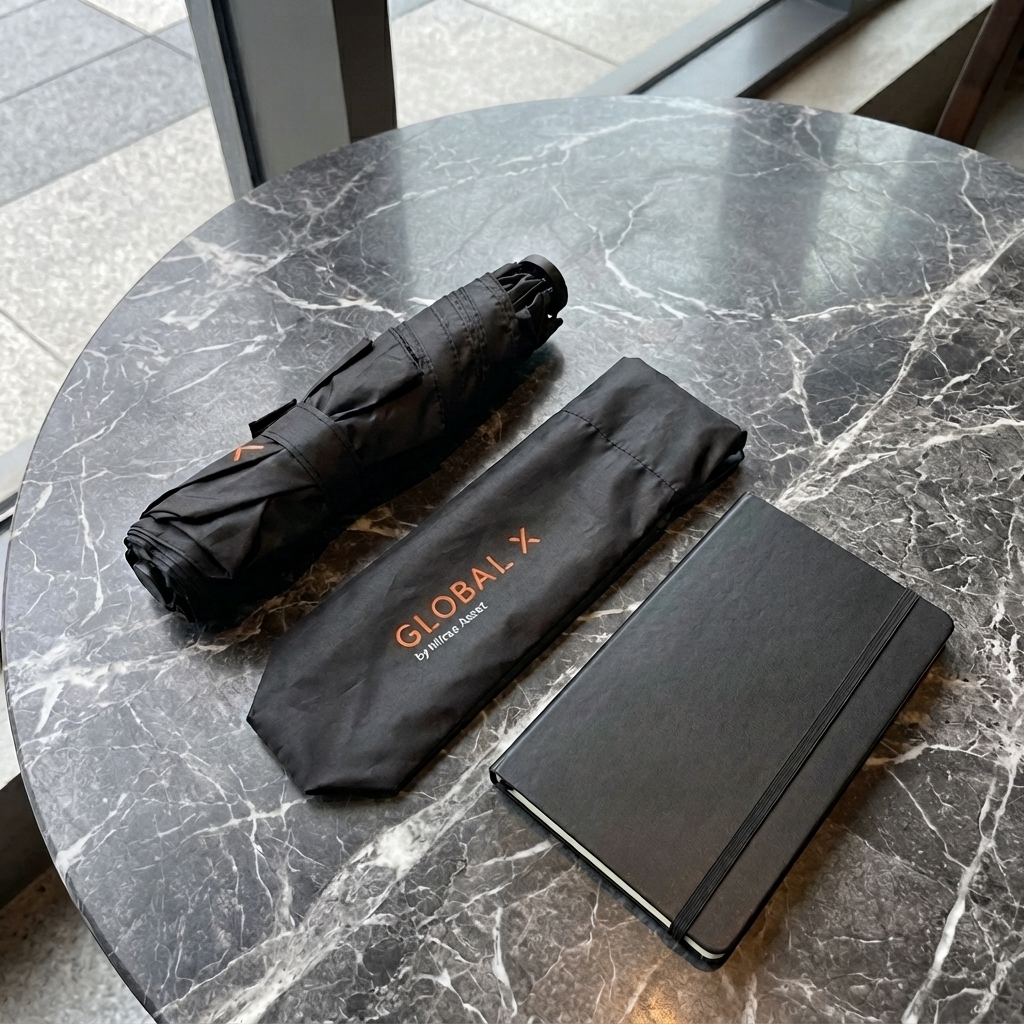 Global X ETFs Ultra-Light Foldable Umbrella | 127g Compact Financial Professional Series