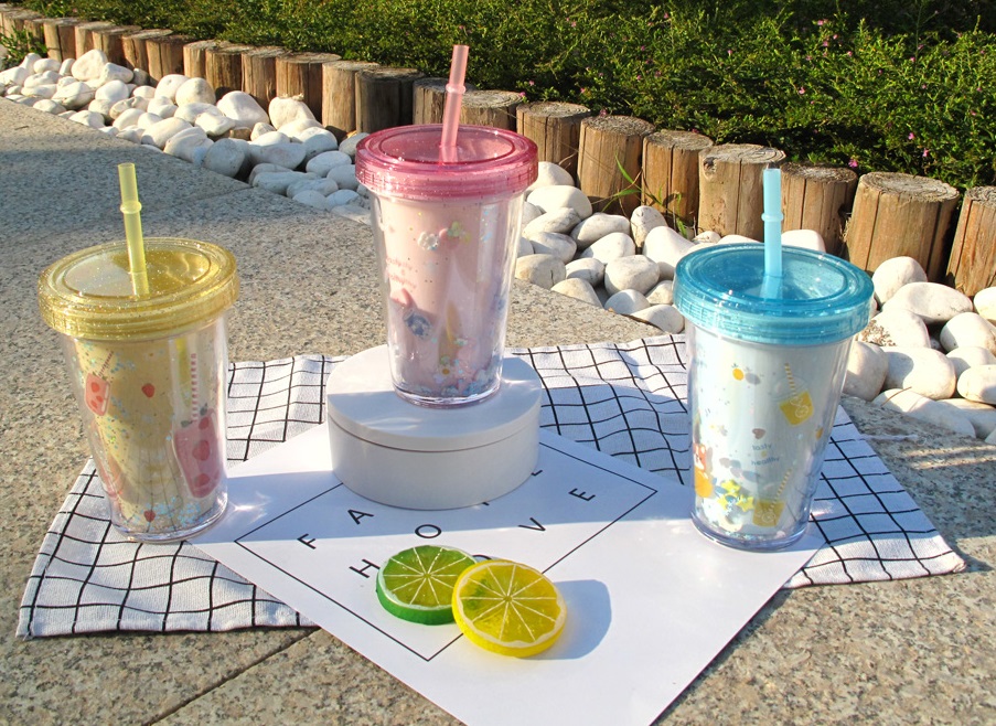 Novelty Plastic Drinking Cups