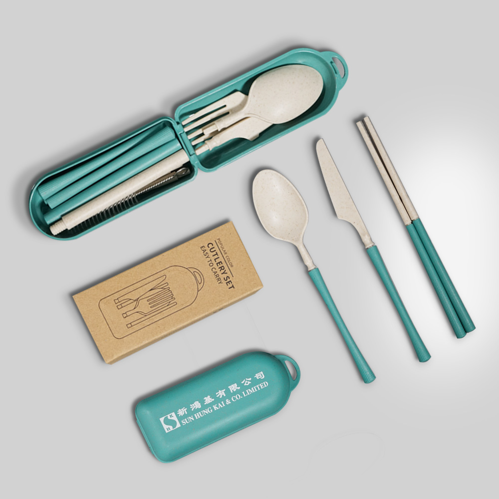 Portable wheat straw cutlery set with case