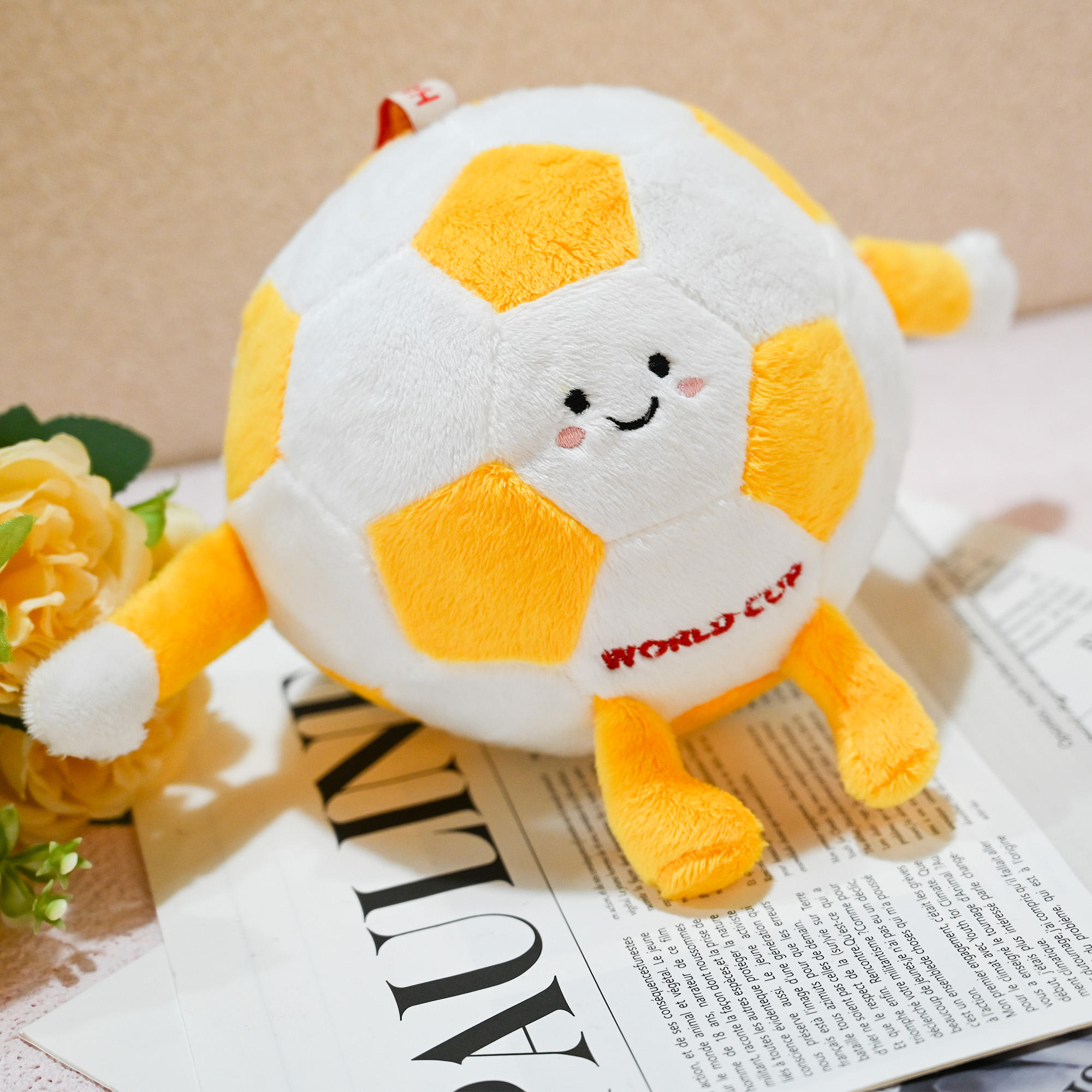 足球造型毛絨鎖匙扣